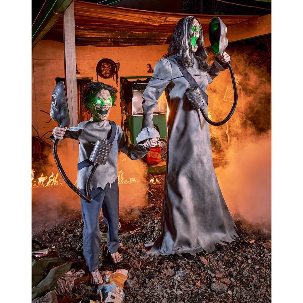 5 Ft 7 In Doomsday Duo Animatronic